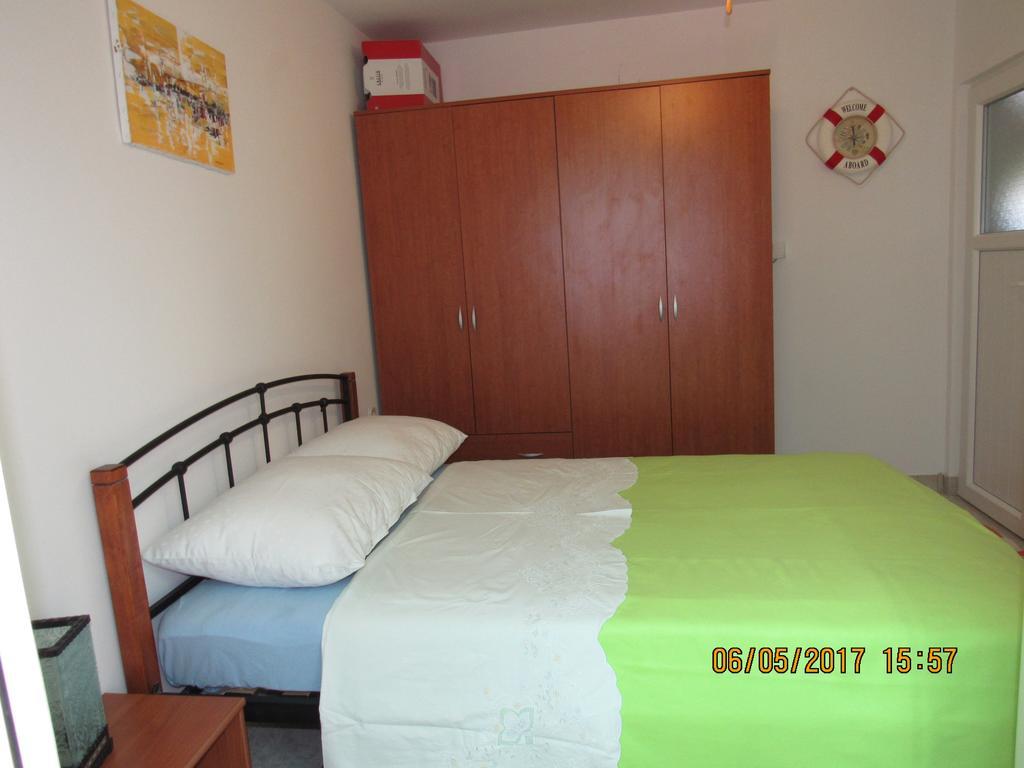 Guest House Vanessa Supetar Ngoại thất bức ảnh