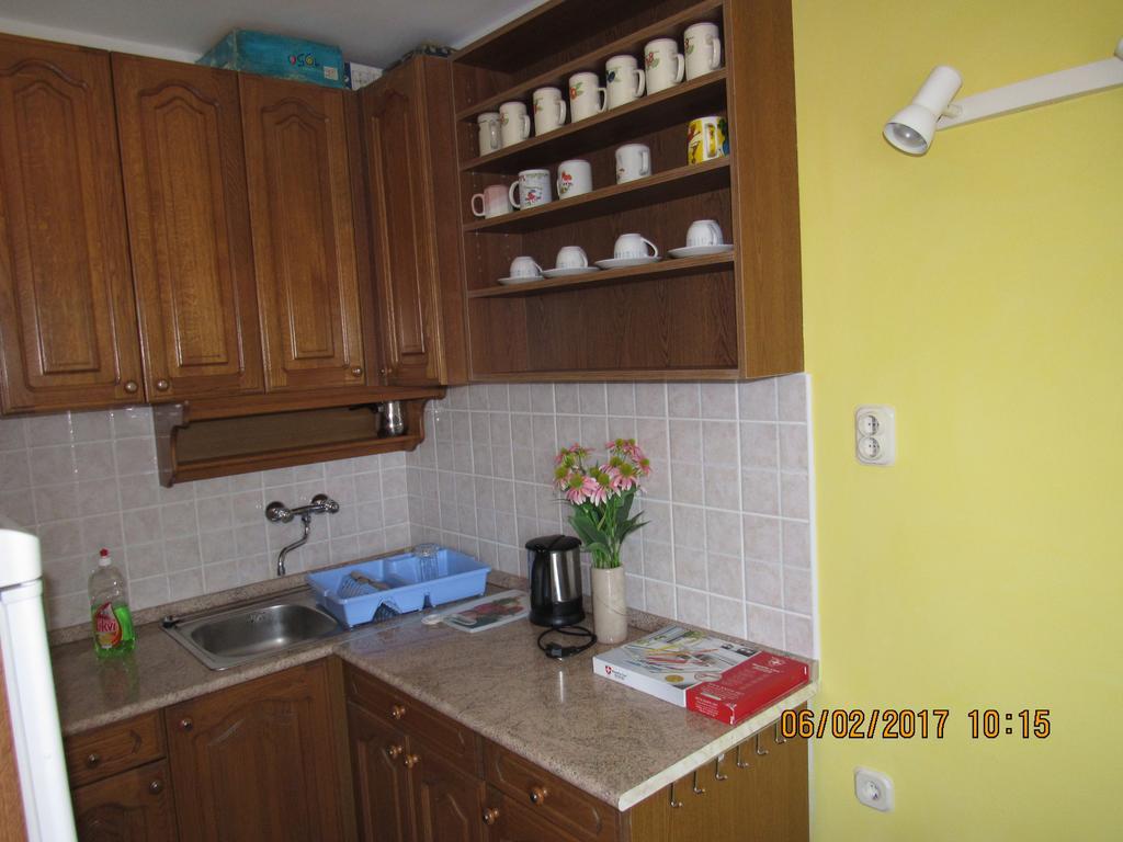 Guest House Vanessa Supetar Ngoại thất bức ảnh