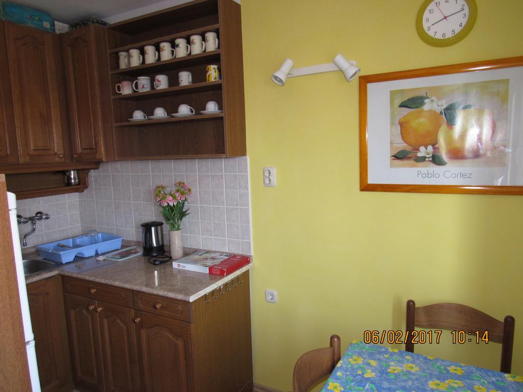 Guest House Vanessa Supetar Ngoại thất bức ảnh