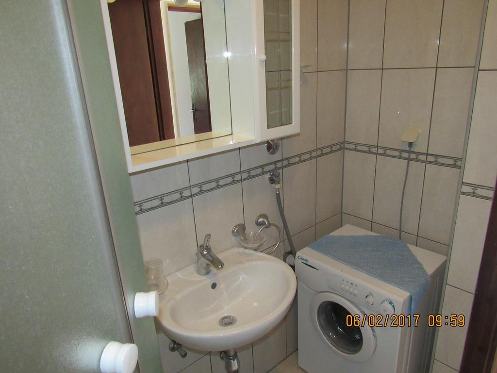 Guest House Vanessa Supetar Ngoại thất bức ảnh
